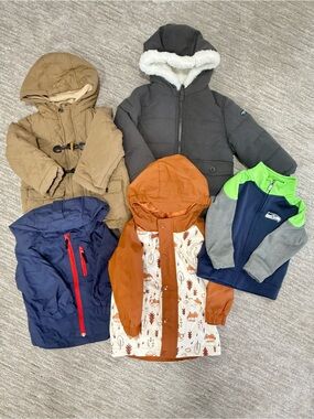 2T Boys Outerwear Lot (5 pcs) NFL Seahawks, Columbia, Perry Ellis, OshKosh Bgosh